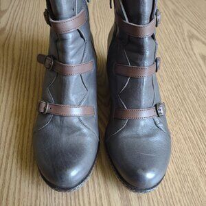 Eric Michael low wedge leather ankle boots booties - size 39 (size 8.5) - EUC